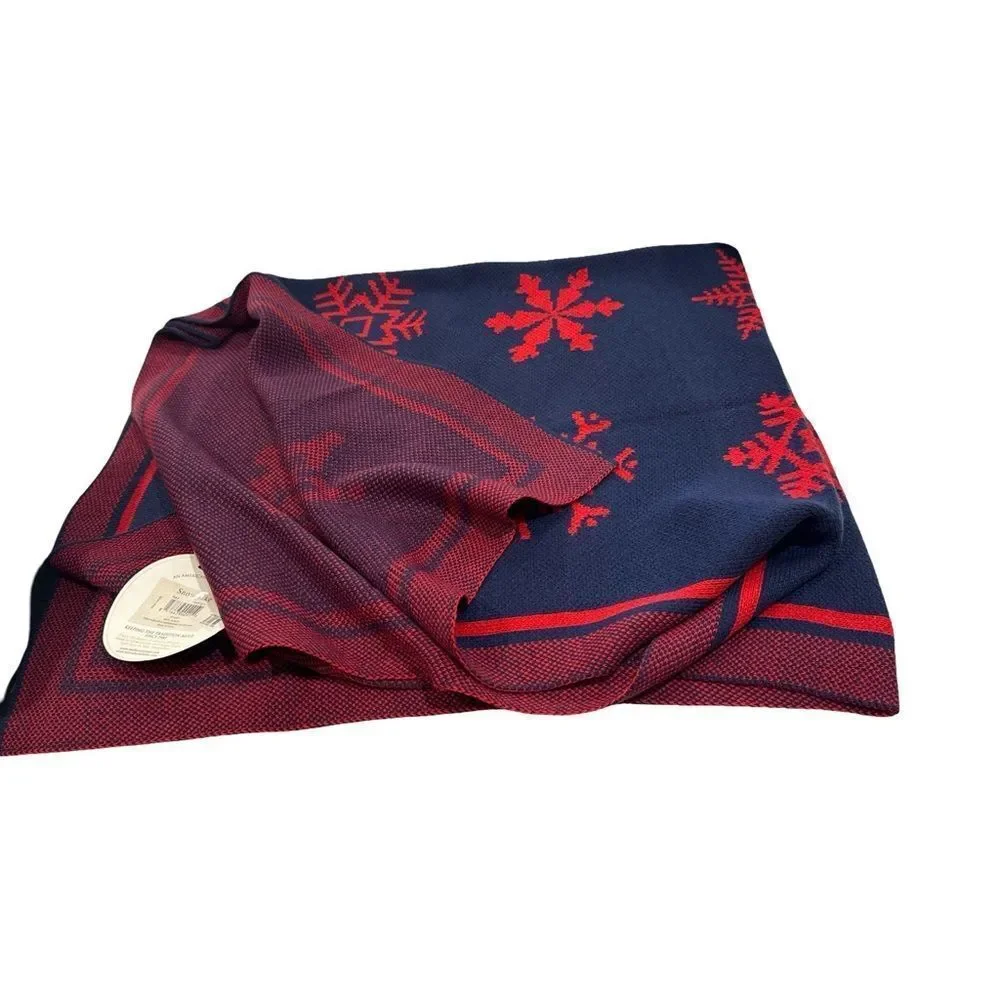 Kennebunk Home Bedford Cottage Snowflake Throw Blanket.